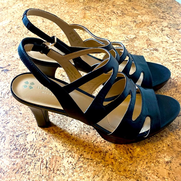 Naturalizer Black pumps - Picture 1 of 7